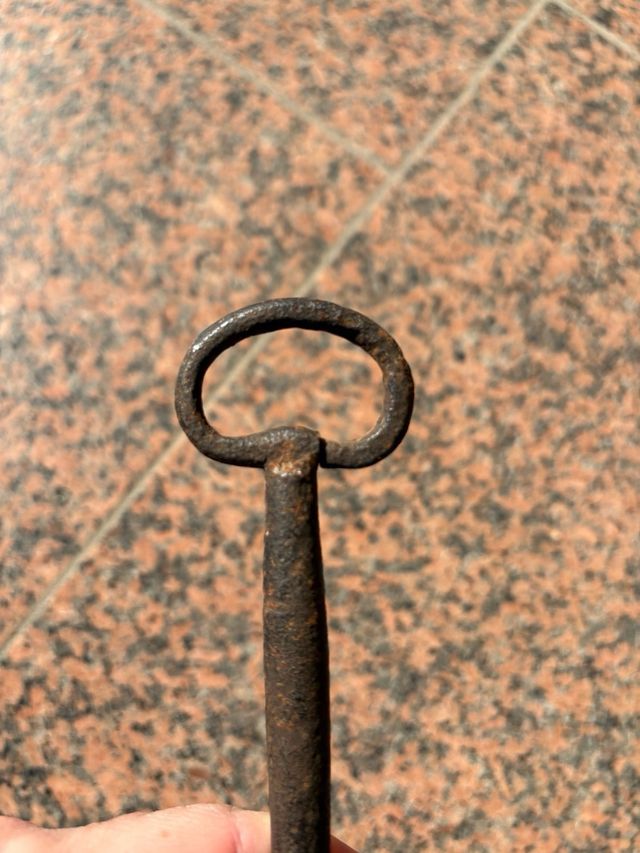 Chiave antica in ferro