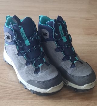 Botas montaña Quechua niño impermeables MH900 T34