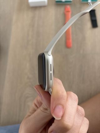Apple Watch SE (Gen 2) 40mm Gris + 2 correas 