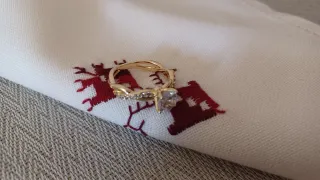Anillo bañado en oro 14k con circonita