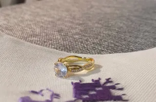 Anillo bañado en oro 14k con circonita