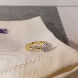 Anillo bañado en oro 14k con circonita
