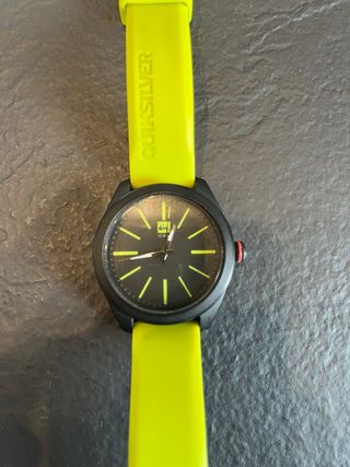 Reloj Quiksilver Negro y Amarillo