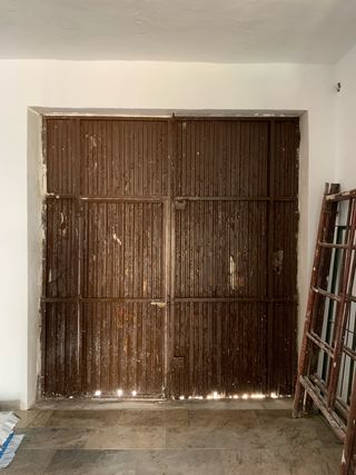 Puerta de garaje metálica