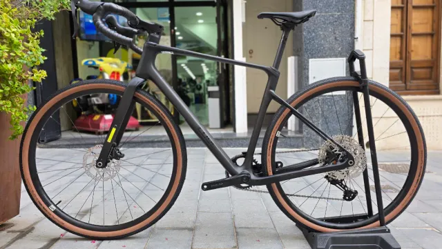 OFERTA! CUBE NUROAD ONE C62 GRAVEL NUEVA 2025 (M)