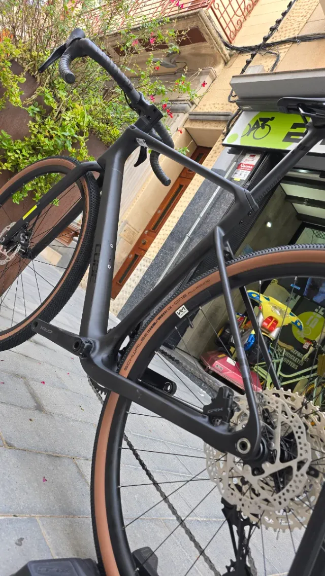 OFERTA! CUBE NUROAD ONE C62 GRAVEL NUEVA 2025 (M)