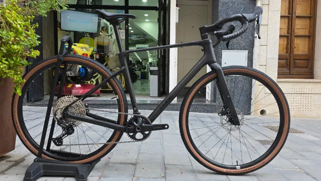 OFERTA! CUBE NUROAD ONE C62 GRAVEL NUEVA 2025 (M)