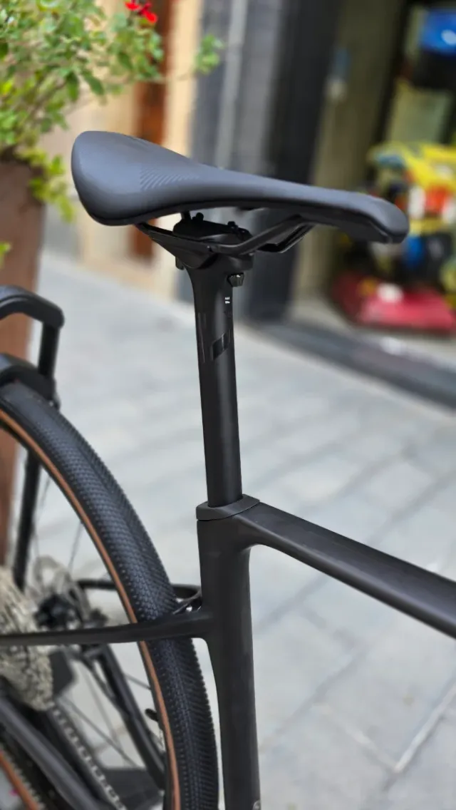 OFERTA! CUBE NUROAD ONE C62 GRAVEL NUEVA 2025 (M)