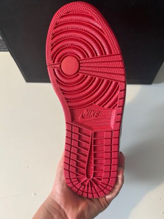 Jordan Air 1 Low Negro Rojo