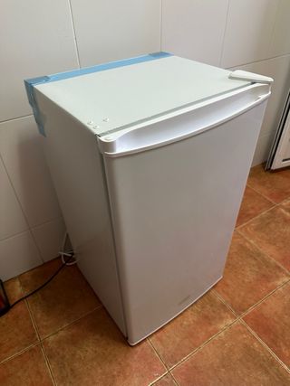 Nevera Cecotec 90L