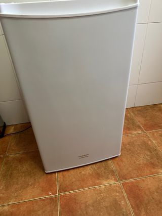 Nevera Cecotec 90L