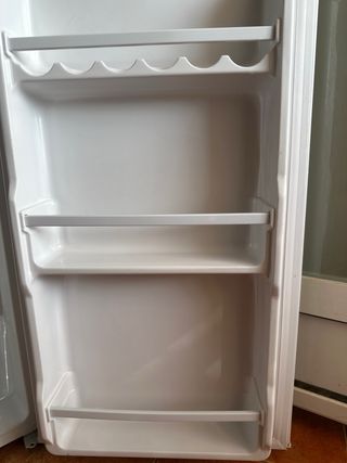 Nevera Cecotec 90L-  a recoger