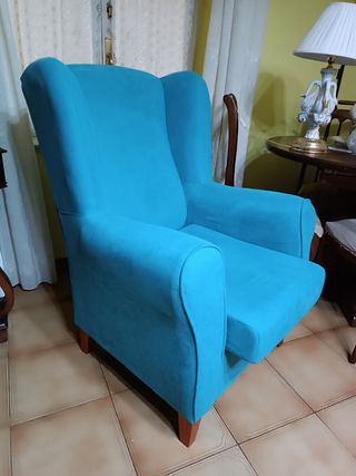 Butaca tapizada azul
