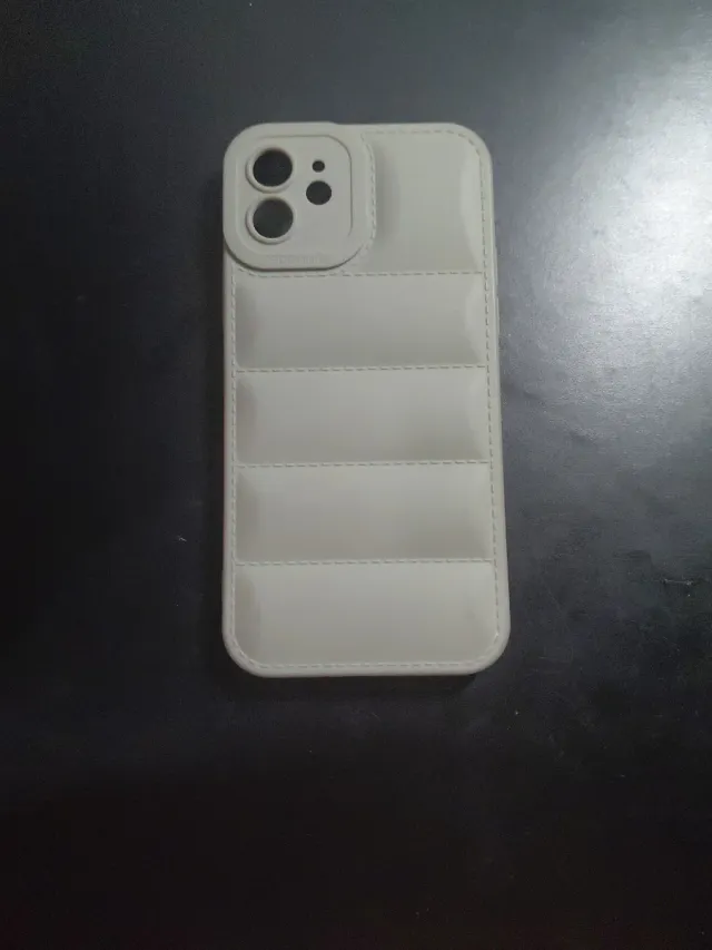 3 custodie imbottite per iPhone 12