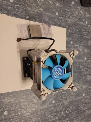 Disipador Gigabyte + Athlon X2 5600+ AM2