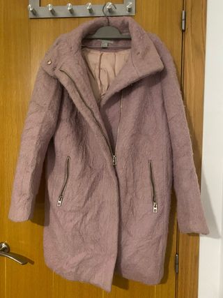 Abrigo H&M lila
