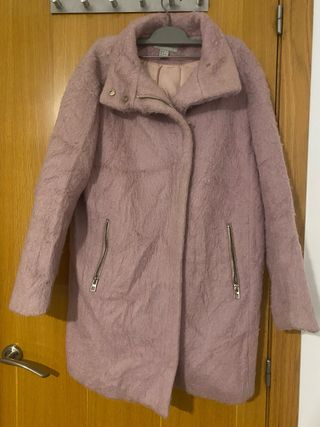 Abrigo H&M lila