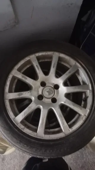 4 Llantas Renault Laguna Completas