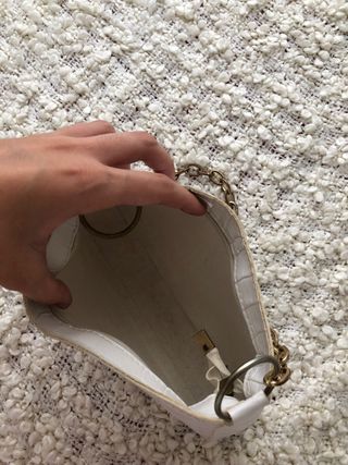 Bolso blanco efecto piel cocodrilo