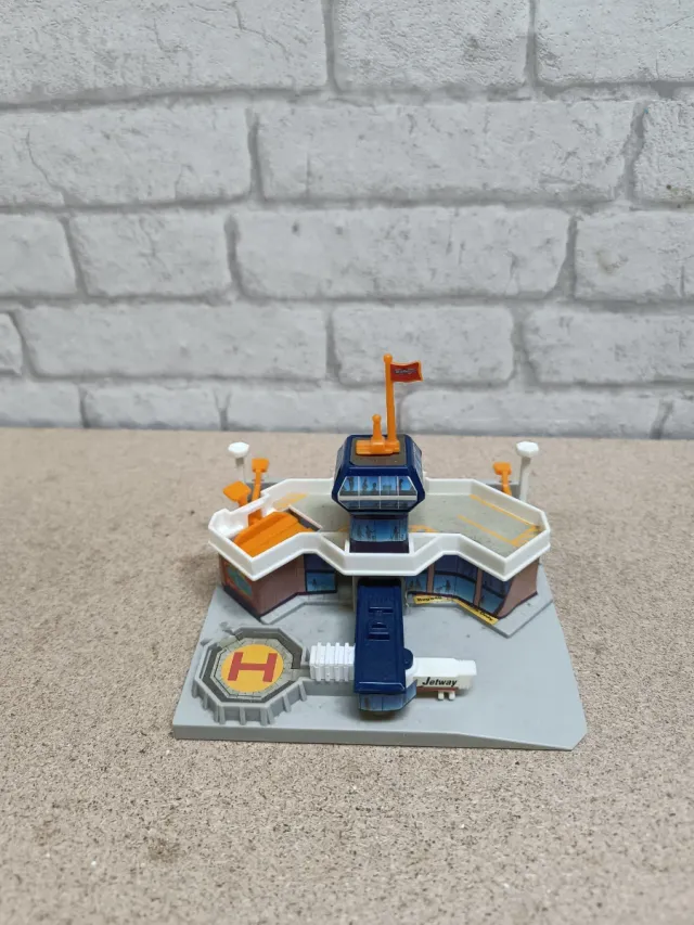 Aeropuerto Internacional Micro Machines