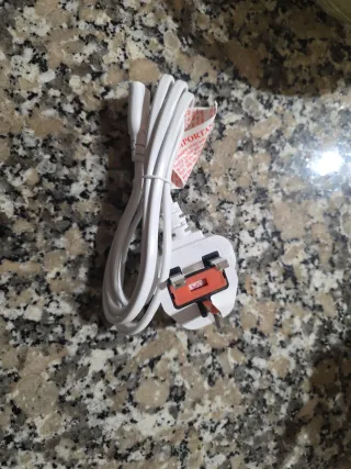 Cable de alimentación blanco
