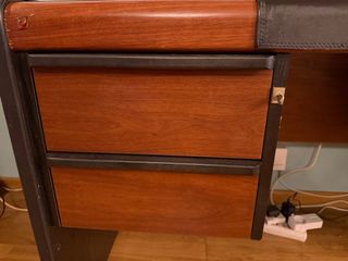 Mesa de despacho madera y cuero