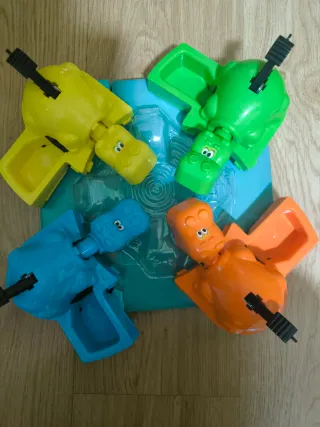 Tragabolas y Baby Dino - Juegos como nuevos