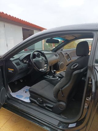 Hyundai Coupe 2004