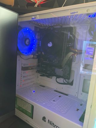 PC Gaming MSI Blanco con RGB