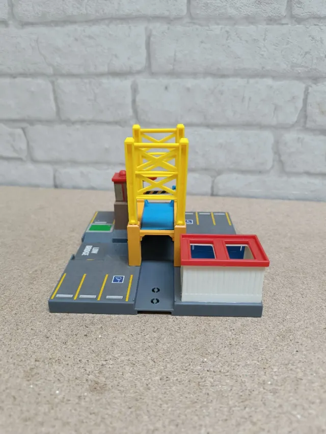 Base Puente Micro Machines