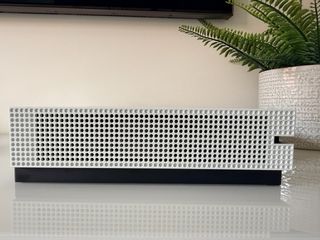 Xbox One S 1TB + Mando Original
