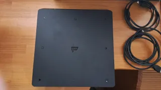 Consola PS4 Slim 1TB + 6 Juegos