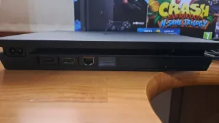 Consola PS4 Slim 1TB + 6 Juegos