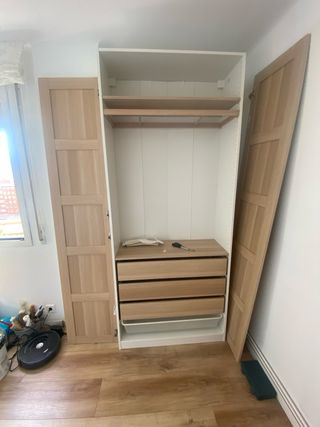 MONTAJE DE PUERTAS, TARIMA Y MUEBLES IKEA