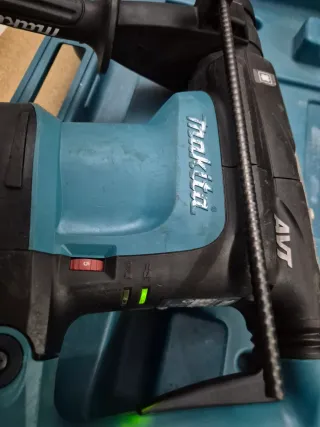 Martillo combinado Makita HR3541FC