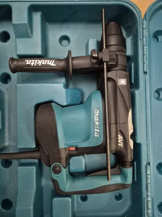 Martillo combinado Makita HR3541FC