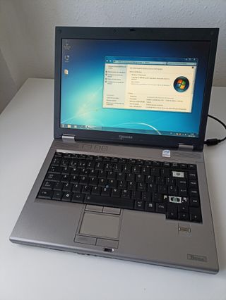 Toshiba Tecra M9 (falta fuente alimentación)