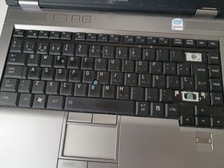 Toshiba Tecra M9 (falta fuente alimentación)