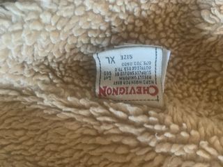 Chaqueta Chevignon forro borrego Talla XL