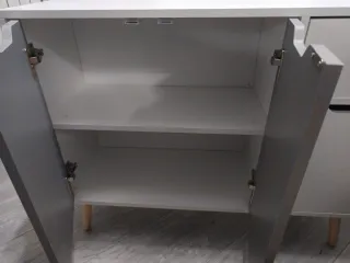Mini Aparador Blanco y Gris.Montado NUEVO!.Recoger