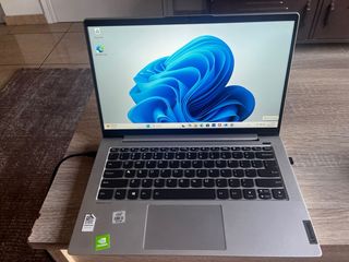 Lenovo IdeaPad 5 i5 10ª Gen 8GB 512GB SSD
