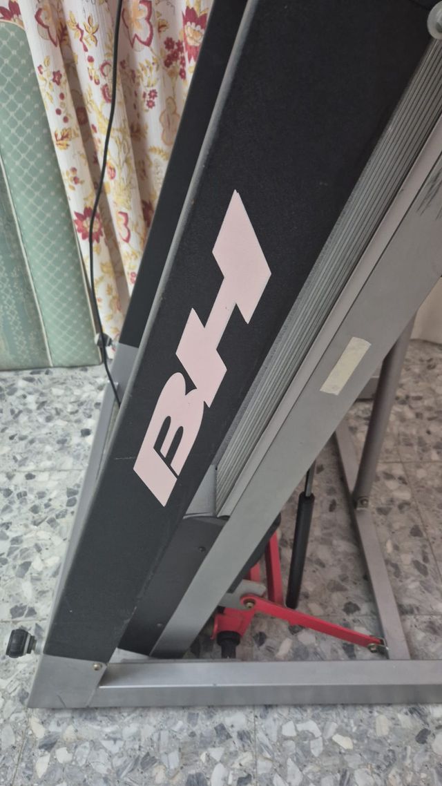 Cinta de Correr BH Fitness