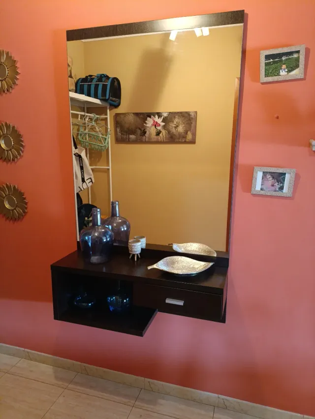 Mueble de entrada madera y cristal