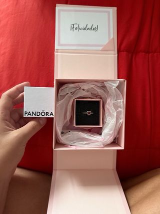 Anillo Pandora Corazón Rojo y Plata