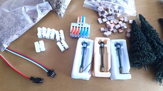 Treno H0: accessori per modellini, garage, lampioni, albero...