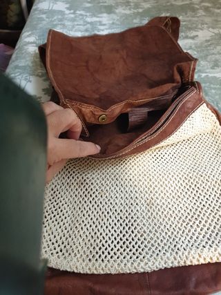 Bolso bandolera de piel marrón