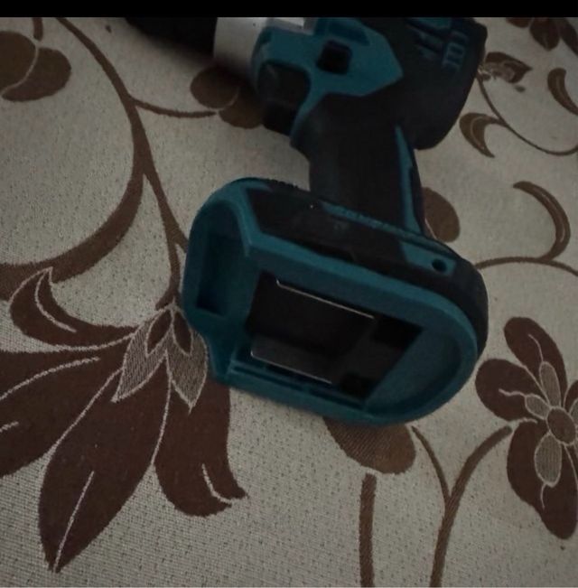 Atornillador de impacto (creo)