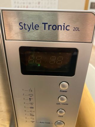 Microondas Taurus Style Tronic 20L