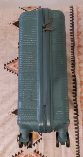 Valigia NUMADA 55X40X20 CM VERDE 4 RUOTE