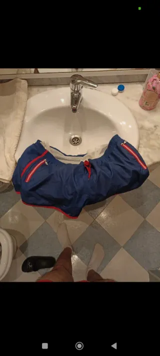 Bañador azul y rojo